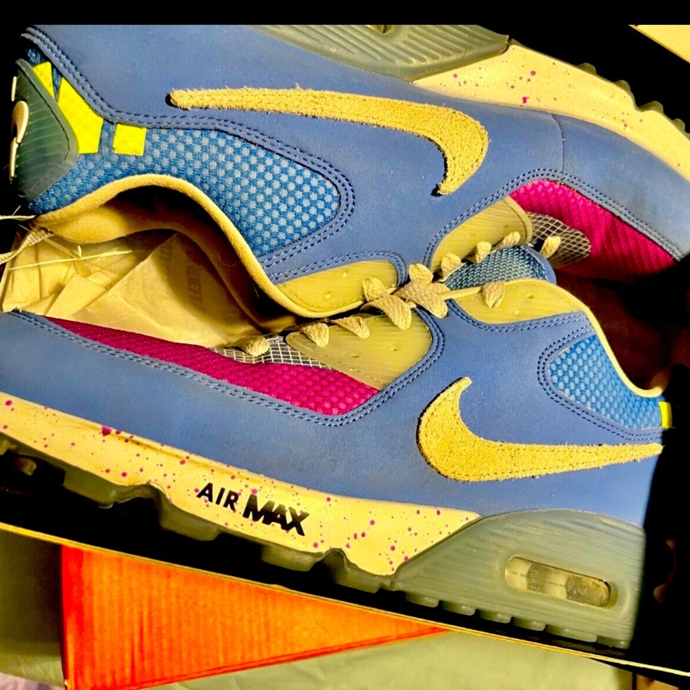 Nike UNDEFEATED Air Max 90